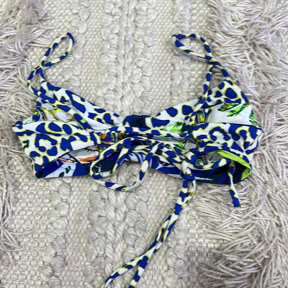 Reversible underwire bikini top size XS - Picture 2 of 4